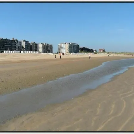 Retreat Daire De Haan